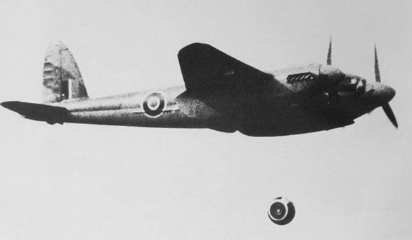 de Havilland Mosquito Mk.IV of 618 Squadron